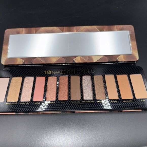 Urban Decay NAKED Reloaded 12 Shade Eyeshadow Palette New in Box $50 Value - Picture 6 of 10